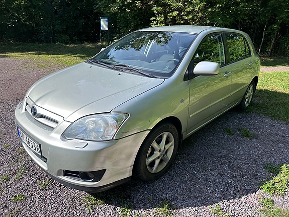 Toyota Corolla 3 of 19