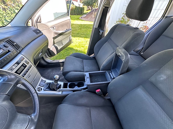 Toyota Corolla 6 of 19