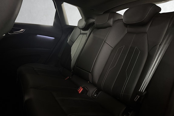 Audi Q4 e-tron 13 of 22