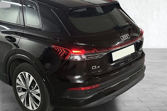 Audi Q4 e-tron 3 of 22