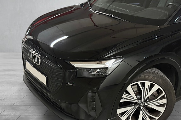 Audi Q4 e-tron 4 of 22