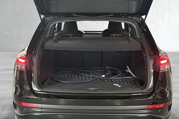 Audi Q4 e-tron 7 of 22