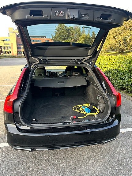 Volvo V90 4 of 11
