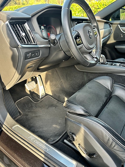 Volvo V90 8 of 11