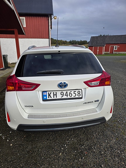 Toyota Auris 20 of 20