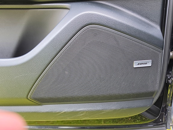 Porsche Cayenne 20 of 29