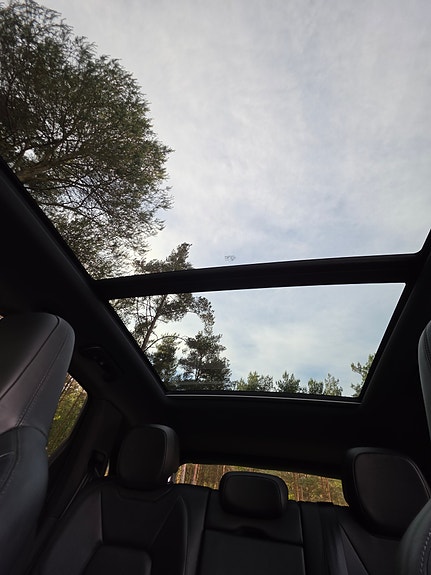 Porsche Cayenne 28 of 29