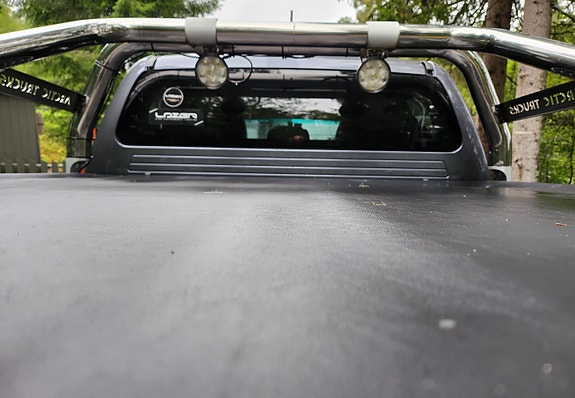 Toyota HiLux 12 of 20