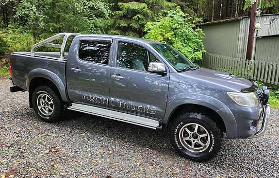 Toyota HiLux 4 of 20