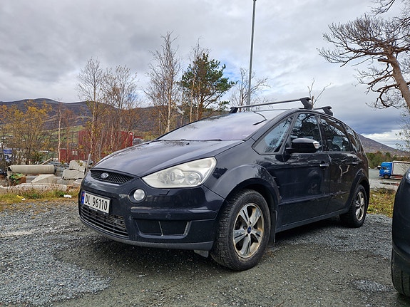 Ford S-MAX 16 of 16