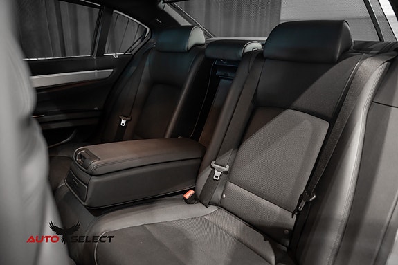 BMW 740d 19 of 30