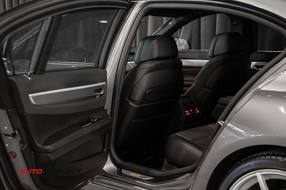 BMW 740d 16 of 30