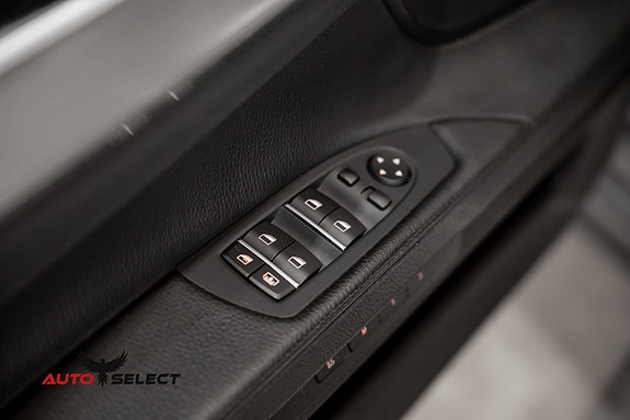 BMW 740d 25 of 30