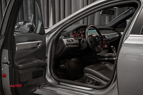 BMW 740d 24 of 30