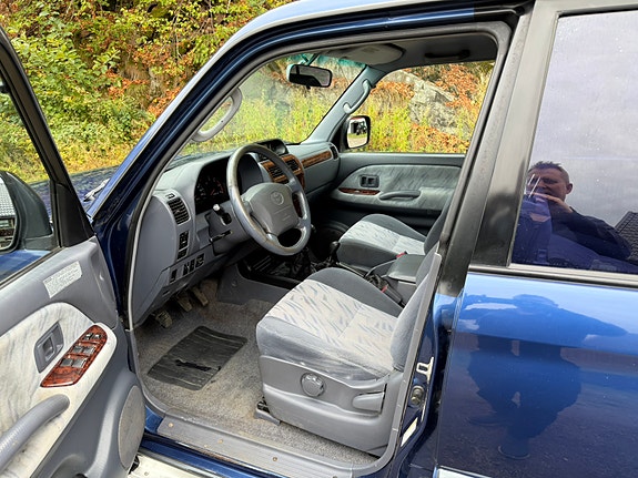 Toyota Land Cruiser 7 of 8
