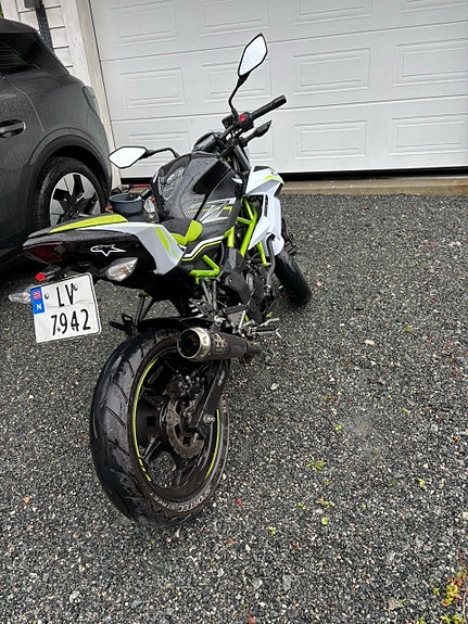 Kawasaki Z 125 4 of 13
