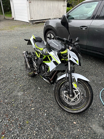 Kawasaki Z 125 2 of 13