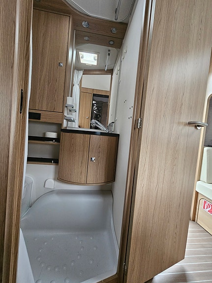 Bürstner Averso 540TL 9 of 25