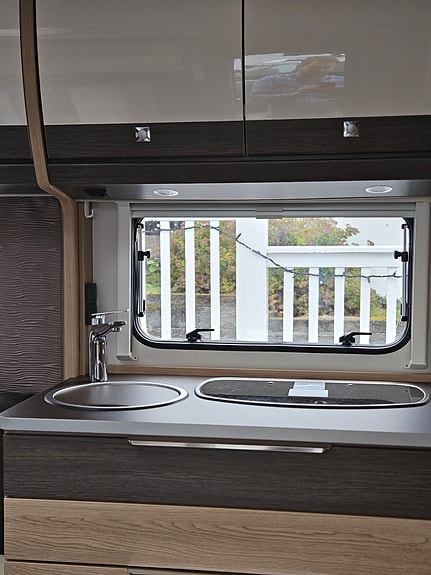 Bürstner Averso 540TL 17 of 25