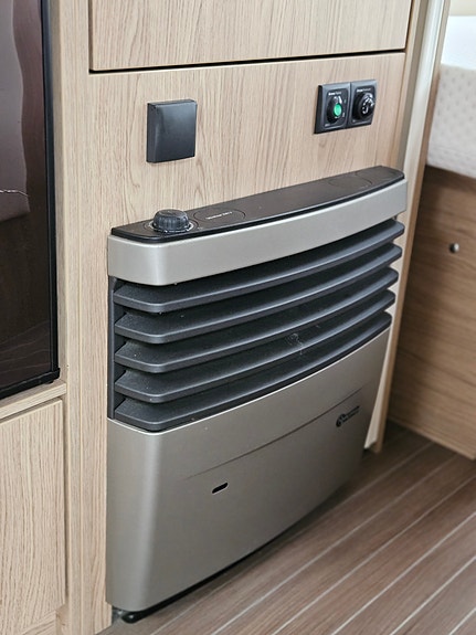 Bürstner Averso 540TL 16 of 25