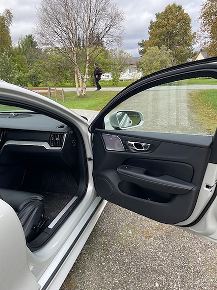 Volvo V60 8 of 14