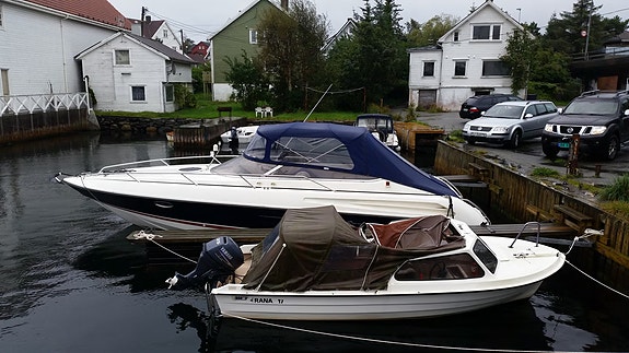 Sunseeker Hawk 31 sol båt 24 of 24