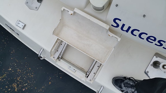 Sunseeker Hawk 31 sol båt 21 of 24