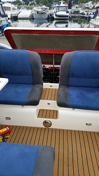 Sunseeker Hawk 31 sol båt 14 of 24