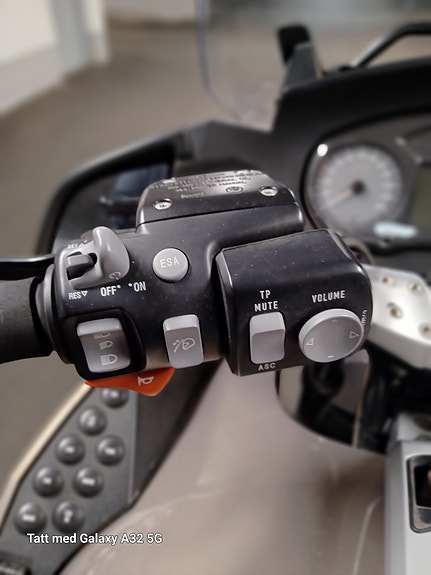 BMW R 1200 RT 6 of 18