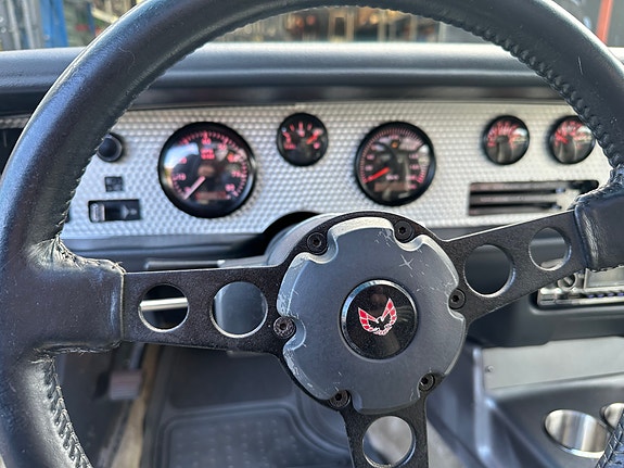 Pontiac Trans Am 10 of 30