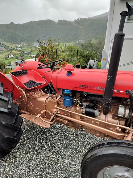 Massey Ferguson 35 2 of 9