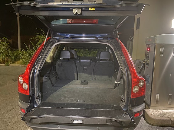 Volvo XC90 16 of 17