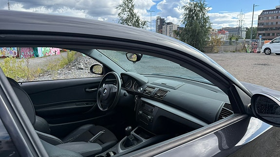 BMW 116i 7 of 11