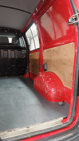 Toyota HiAce 18 of 30