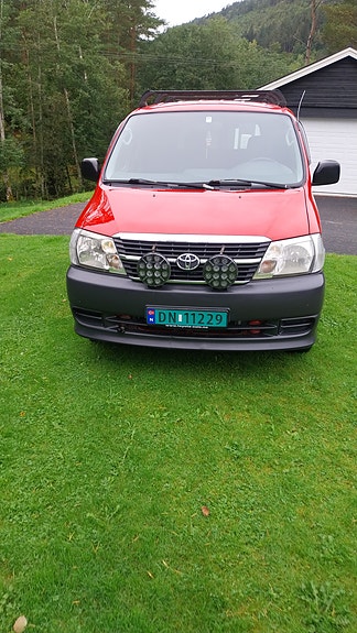 Toyota HiAce 3 of 30