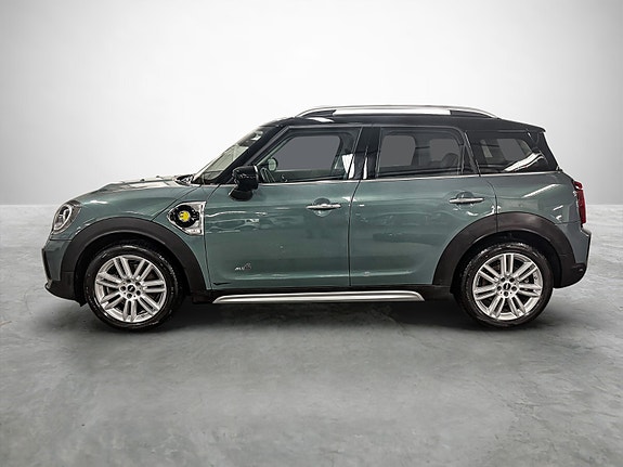 MINI Countryman Cooper SE 2 of 28