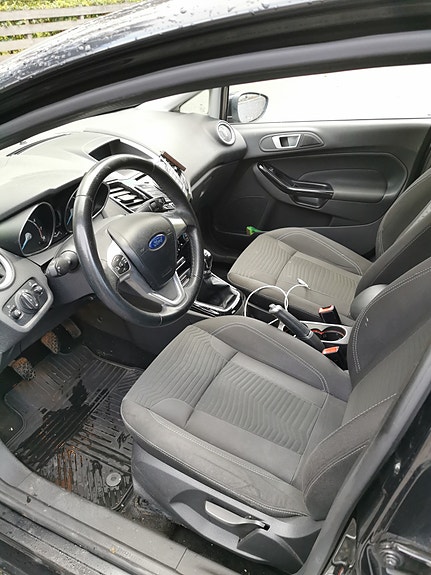 Ford Fiesta 14 of 25