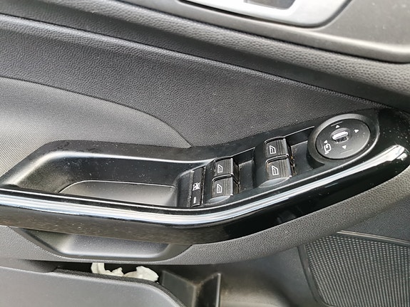Ford Fiesta 17 of 25