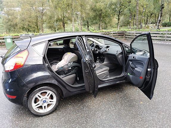Ford Fiesta 10 of 25
