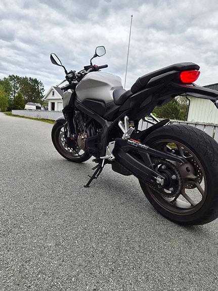 Honda CB 650 R 5 of 8