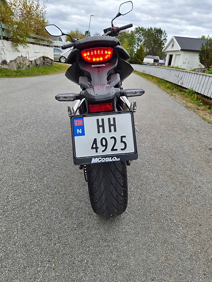 Honda CB 650 R 3 of 8