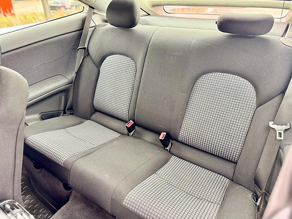 Mercedes-Benz C180 18 of 26