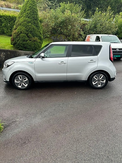 Kia Soul 3 of 10