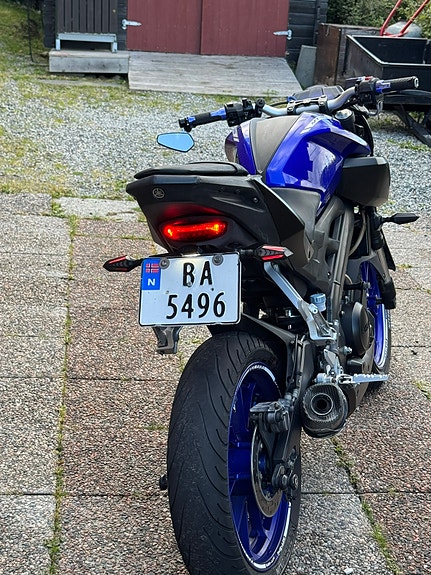 Yamaha MT-125 3 of 11
