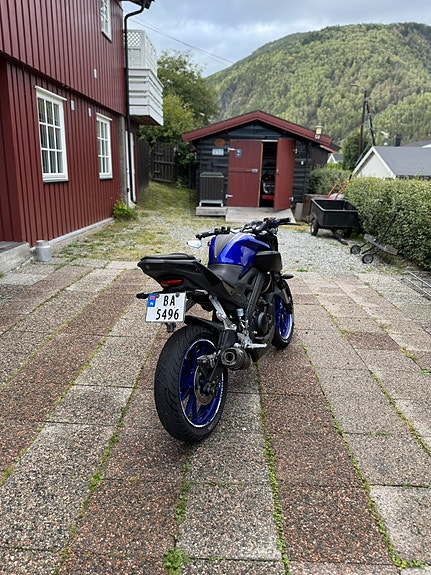 Yamaha MT-125 4 of 11