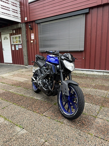 Yamaha MT-125 5 of 11