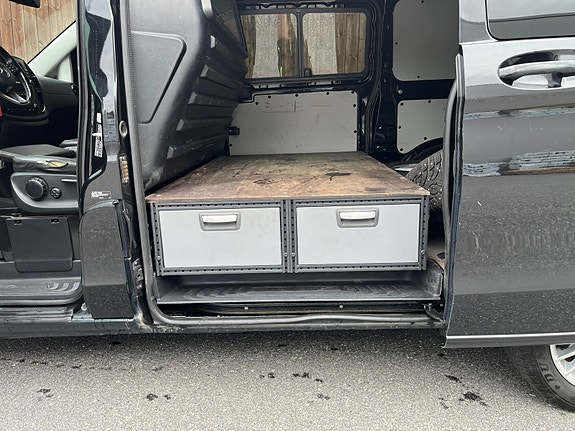 Mercedes-Benz Vito 119 18 of 26