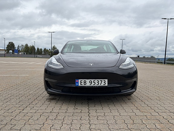 Tesla Model 3 6 of 30