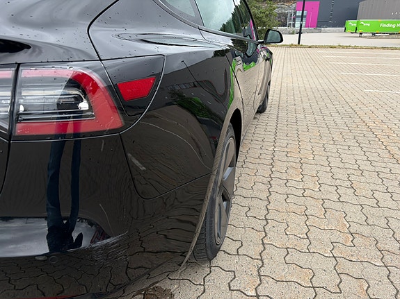 Tesla Model 3 18 of 30
