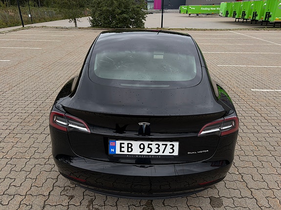 Tesla Model 3 15 of 30